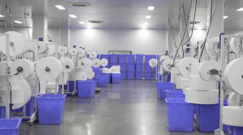 科技企業(yè)清遠(yuǎn)工廠90多條供港口罩生產(chǎn)線開動(dòng)，產(chǎn)能翻倍增長(zhǎng)